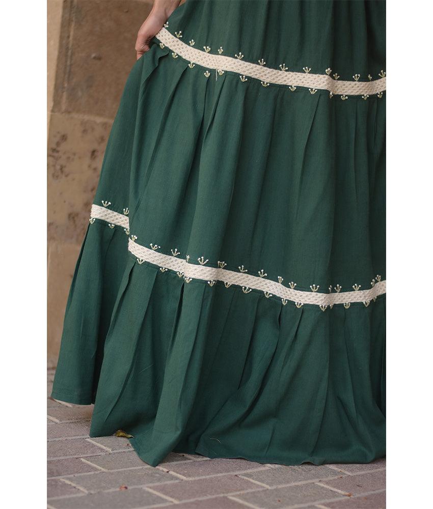 Emerald Green Linen Skirt with Hand Embroideries – Fatoum