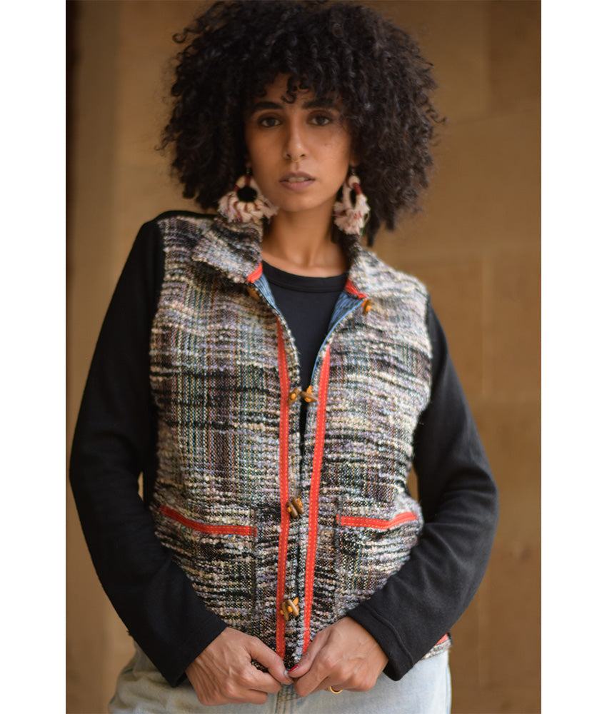 Black & White Cropped Akhmim Loomwoven Jacket handmade in Egypt & available at Jozee Boutique.handmade in Egypt & available at Jozee Boutique.