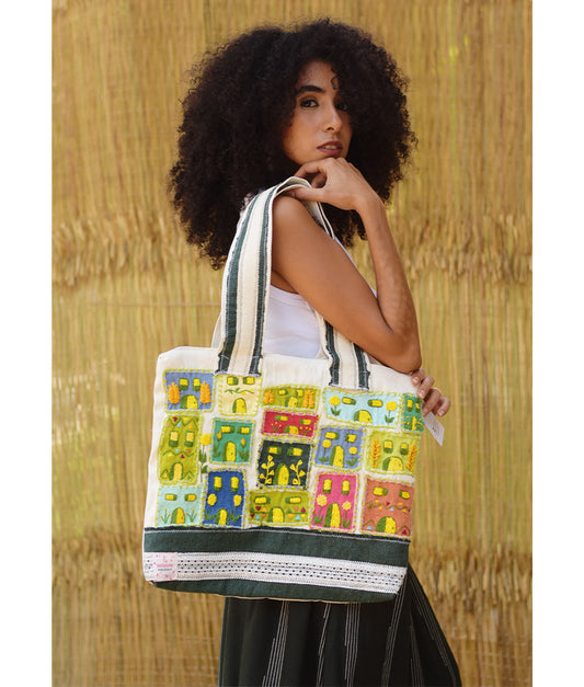Off White Embroidered Tote Bag – Fatoum