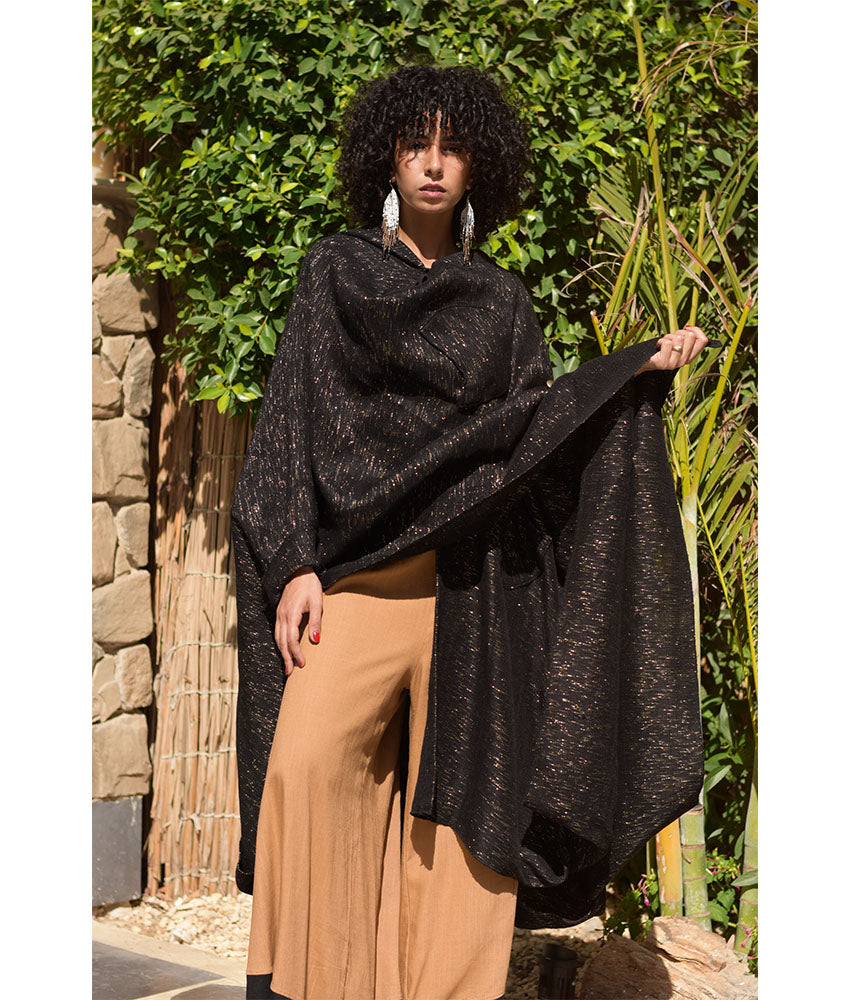 Black & Gold Handwoven Heavy Cotton Midi Cape handmade in Egypt & available at Jozee Boutique.handmade in Egypt & available at Jozee Boutique.