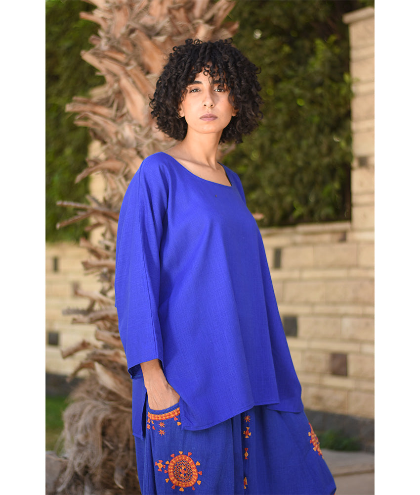 Electric Blue Linen Top – Long Sleeves handmade in Egypt & available in Jozee boutique