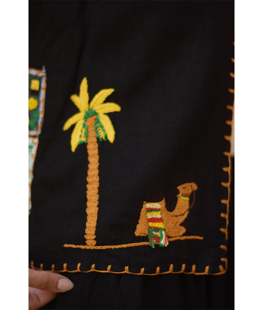 Black Hand Embroideries Linen Vest - Fatoum