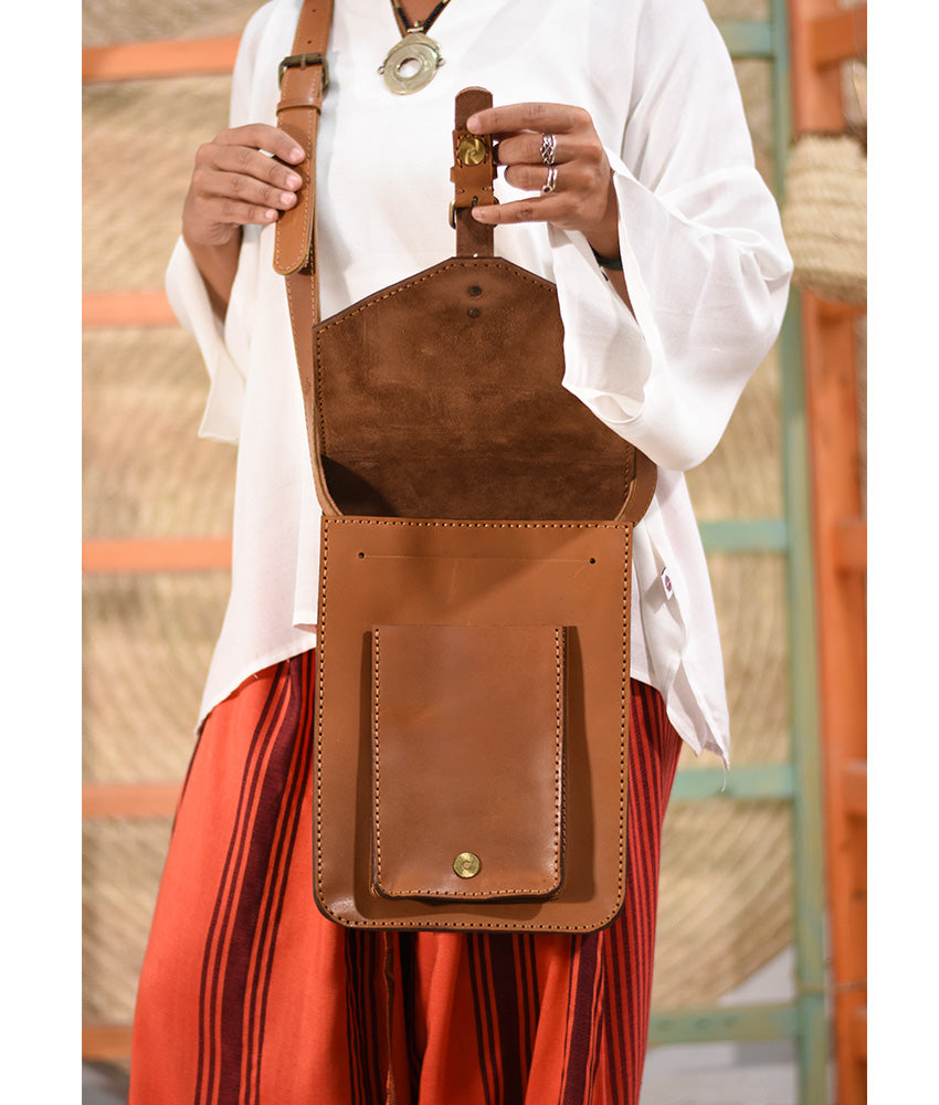 Hazelnut Brown genuine Leather cross Bag handmade in Egypt and available at Jozee Boutique.